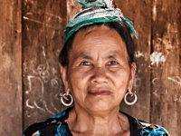 2015-04-29-0089 web 240 Laos Mountainside